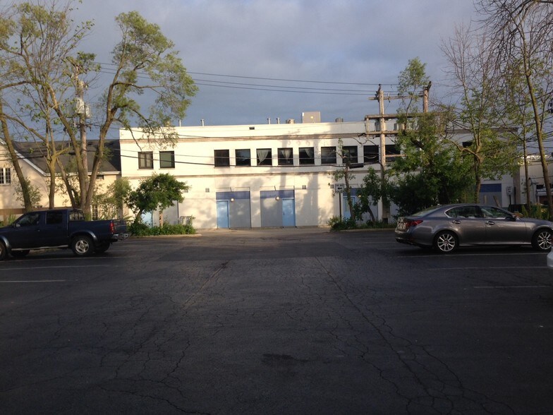 490-492 Central Ave, Highland Park, IL à louer - Photo de l’immeuble – Image 3 sur 3