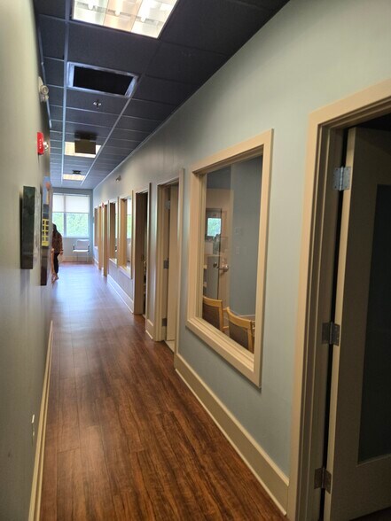 710 Military Cutoff Rd, Wilmington, NC à louer - Photo intérieure – Image 3 sur 15