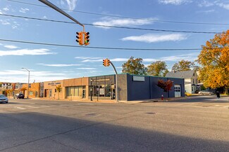 Plus de détails pour 239 Merrick Rd, Lynbrook, NY - Local commercial à louer