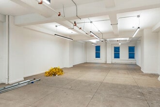 119-121 W 57th St, New York, NY à louer Photo intérieure– Image 2 sur 7