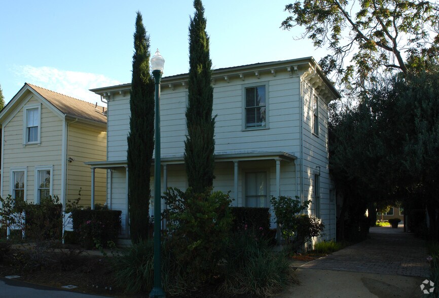 350 W Julian St, San Jose, CA à louer - Photo de l’immeuble – Image 3 sur 22