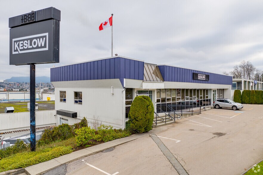 3645 Grandview Hwy, Vancouver, BC à vendre - Photo principale – Image 1 sur 3