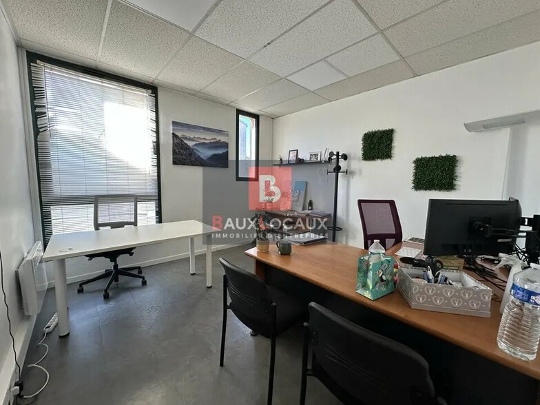 Bureau dans Le Pontet à louer - Photo intérieure – Image 3 sur 8