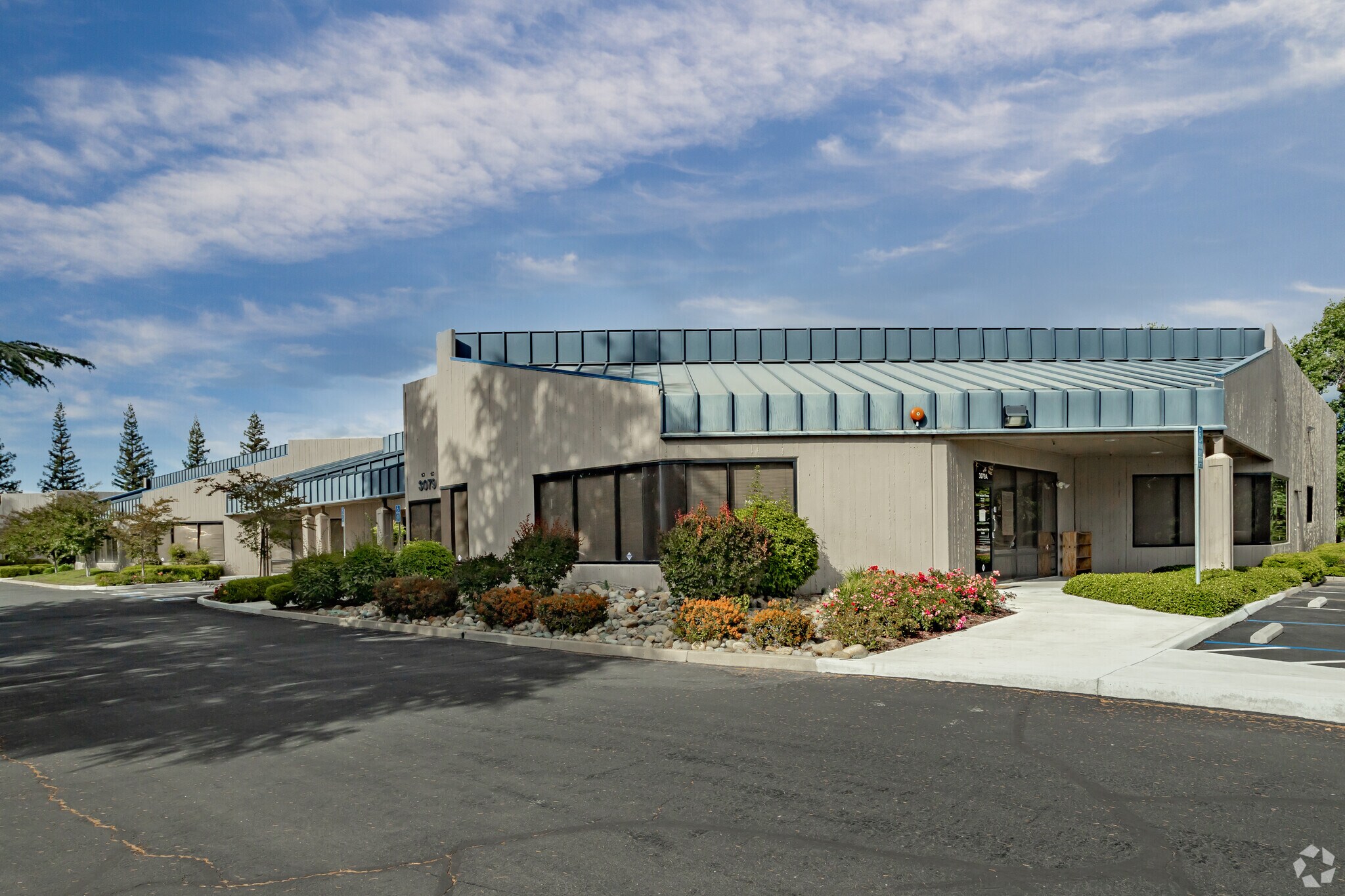 3065-3079 Kilgore Rd, Rancho Cordova, CA à louer Photo principale– Image 1 sur 6