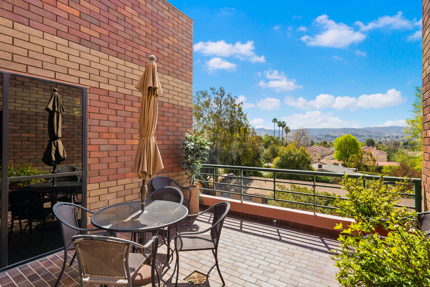 1919 Williams St, Simi Valley, CA à louer - Photo de l’immeuble – Image 3 sur 6