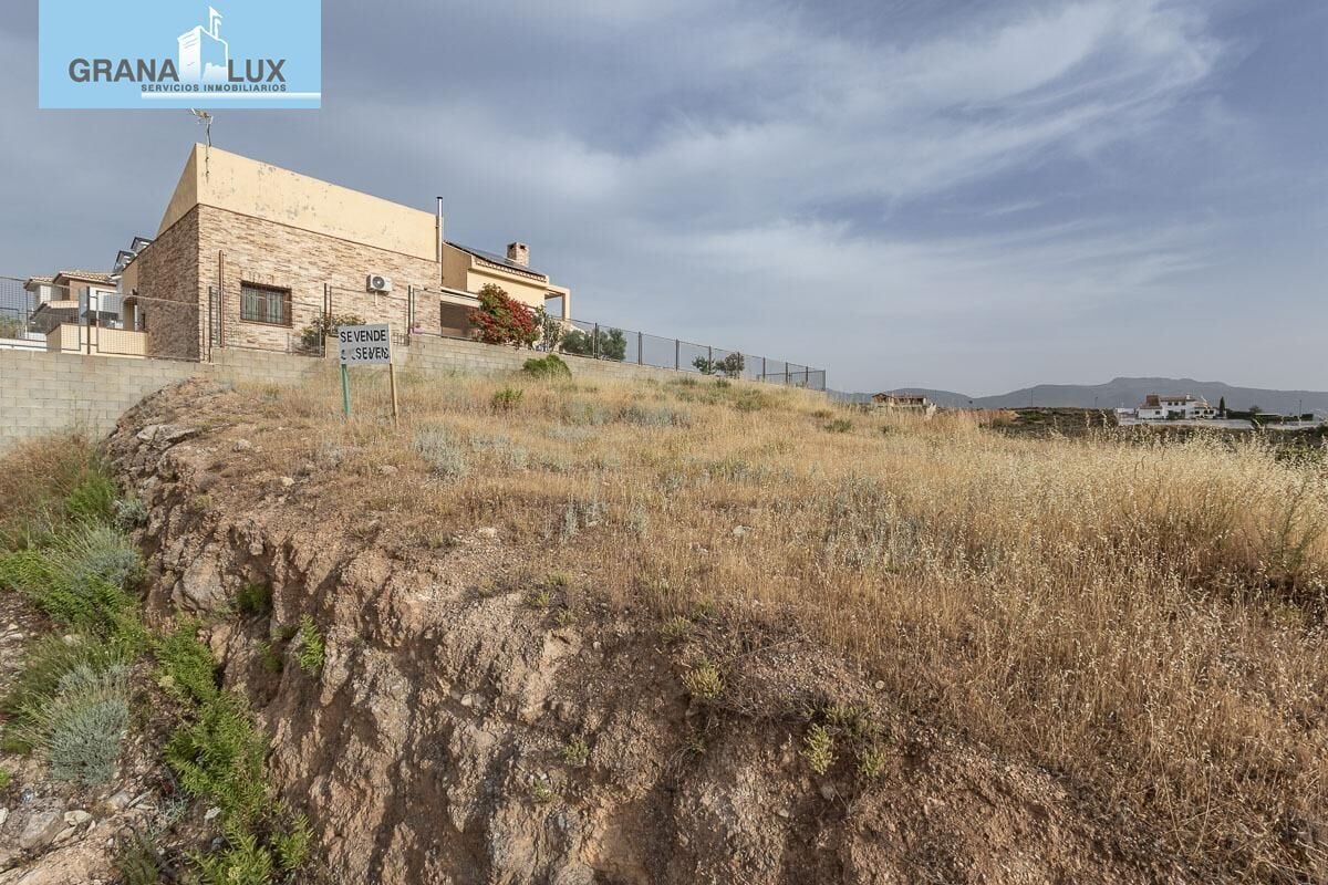 Calle Pinos Puente, 20, La Zubia, Granada à vendre Photo principale– Image 1 sur 15
