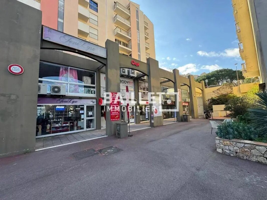 Bureau dans Le Cannet à louer Photo de l’immeuble– Image 1 sur 19