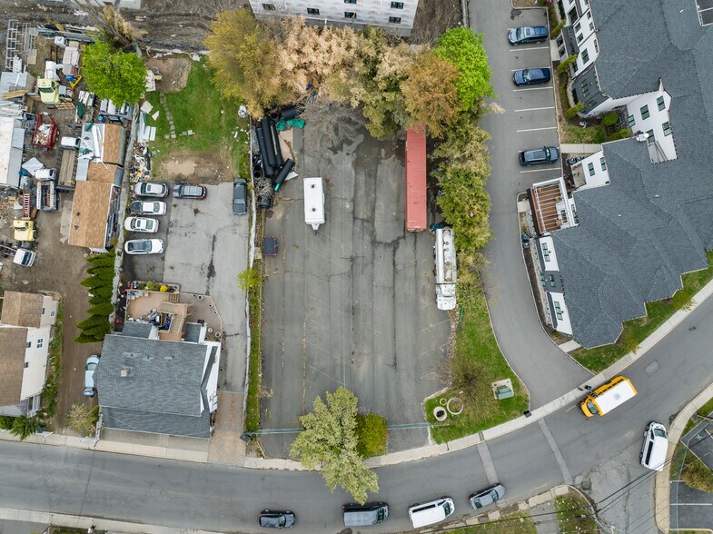 41 N Madison Ave, Spring Valley, NY à louer - Photo principale – Image 1 sur 8