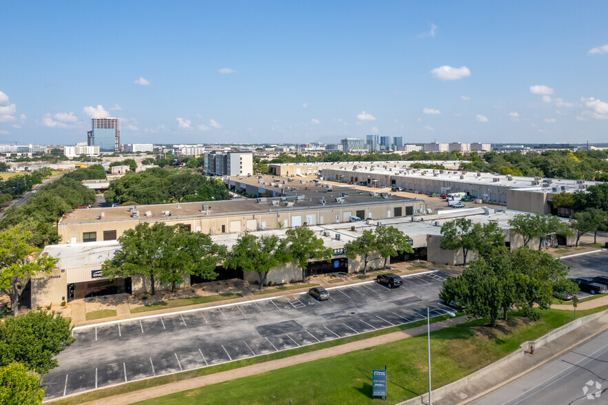 11000-11006 Metric Blvd, Austin, TX à louer - Photo de l’immeuble – Image 3 sur 5