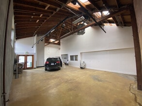 621 4th St, Oakland, CA à louer Photo intérieure– Image 1 sur 7
