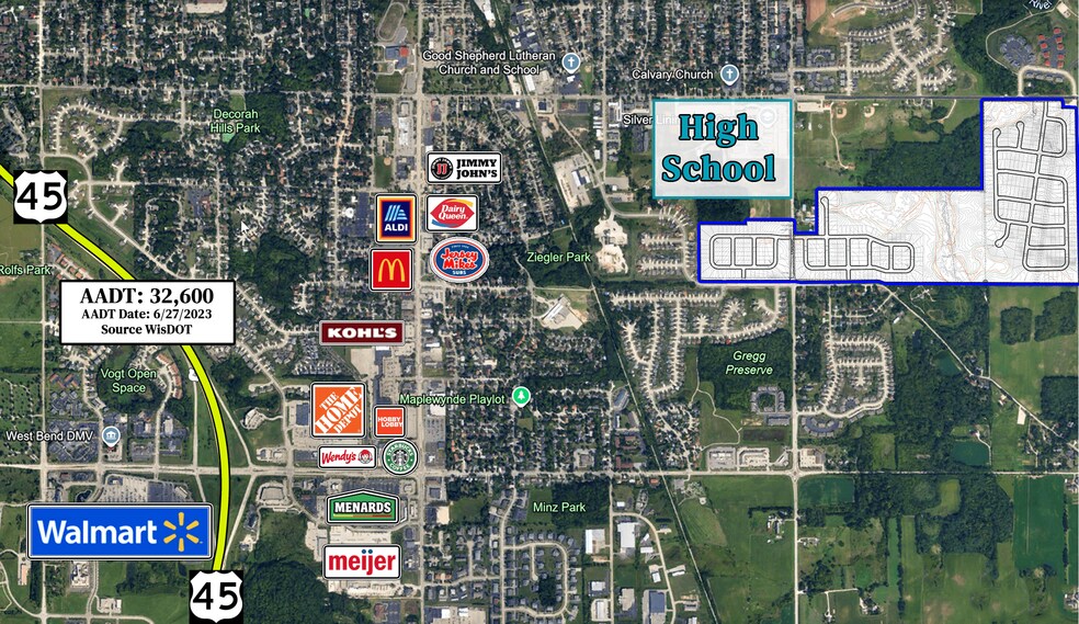 2245 E Decorah Rd, West Bend, WI à vendre - Aérien – Image 1 sur 4