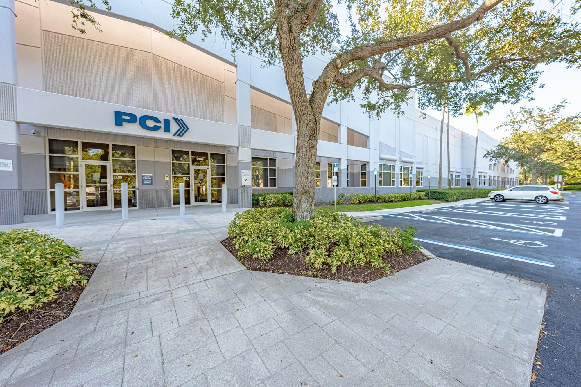 2965 West Corporate Lakes Blvd, Weston, FL à louer Photo intérieure– Image 1 sur 26