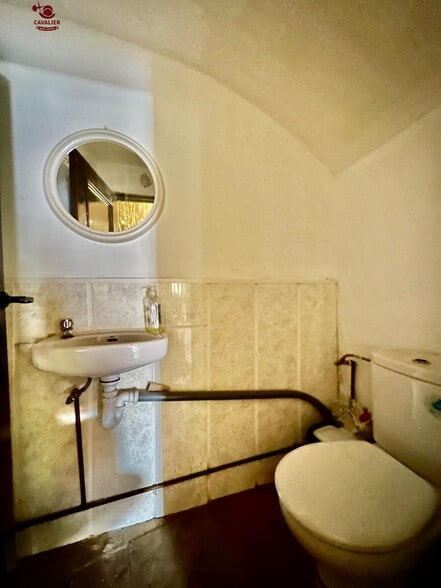 View Photo