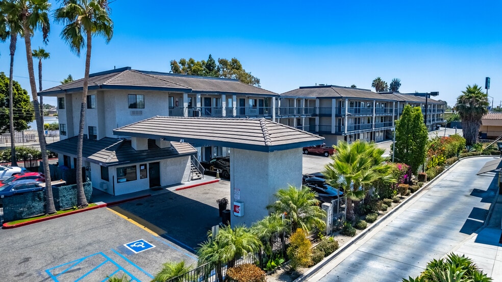 8062 Garden Grove Blvd, Garden Grove, CA à vendre - Aérien – Image 2 sur 20