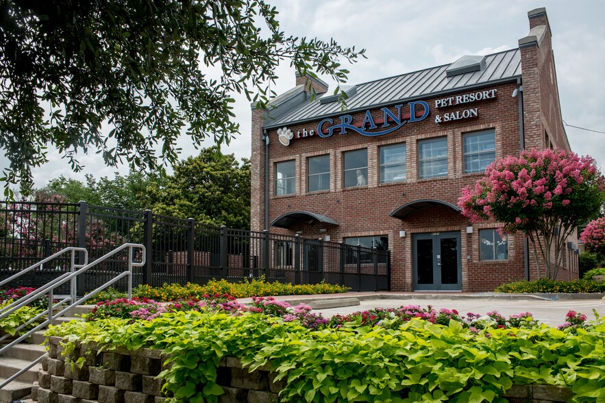 4529 Donnelly Ave, Fort Worth, TX à vendre - Photo de l’immeuble – Image 2 sur 10