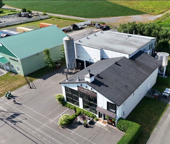 1887 Boul Saint-Joseph O, Saint-majorique, QC à vendre Aérien– Image 1 sur 6