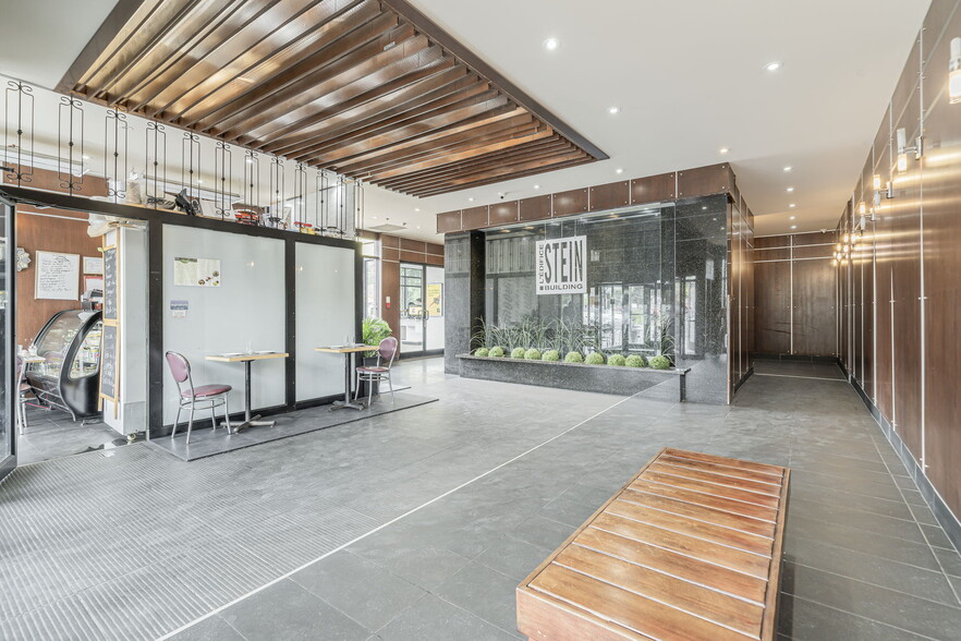 6000 Ch De La Côte-Des-Neiges, Montréal, QC à louer - Photo intérieure – Image 3 sur 52