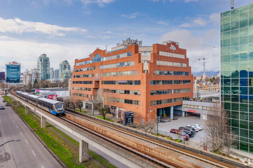 333 Terminal Ave, Vancouver, BC à louer - Photo principale – Image 1 sur 6