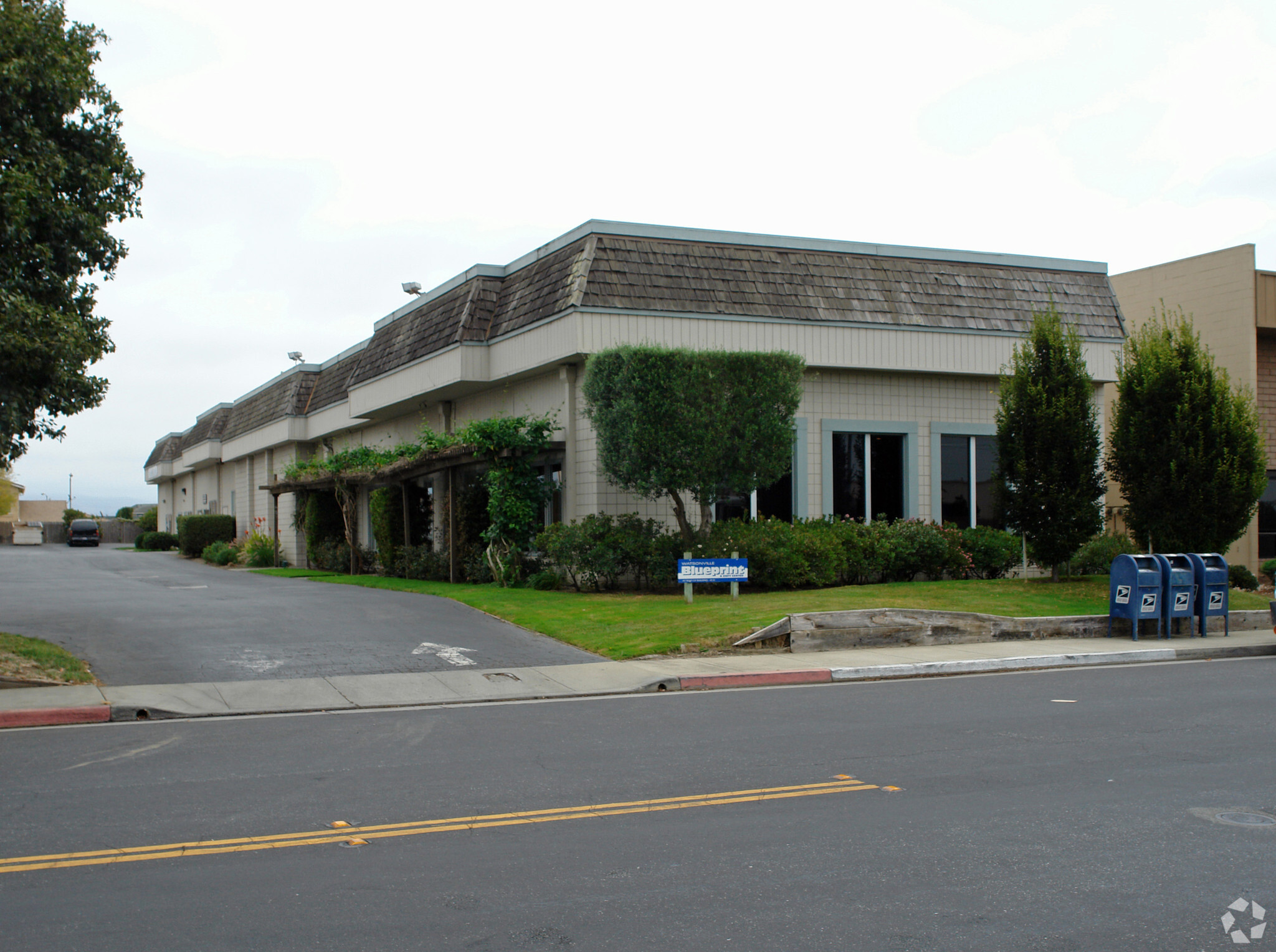 41 Hangar Way, Watsonville, CA à louer Photo principale– Image 1 sur 7