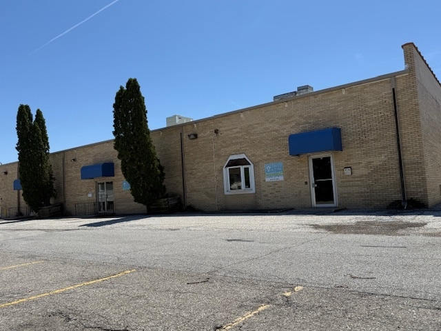 822 W McKinley Ave, Mishawaka, IN à louer Photo intérieure– Image 1 sur 4
