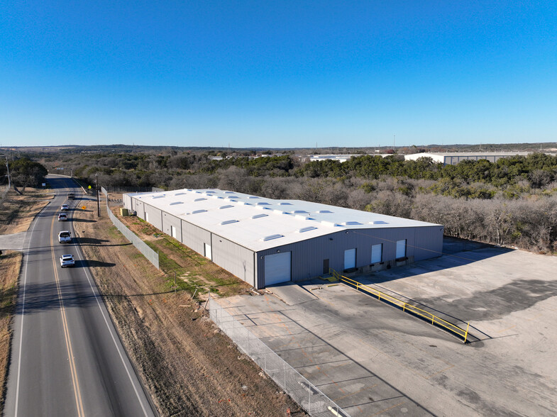 7951 E Evans Rd, San Antonio, TX à louer - Photo de l’immeuble – Image 3 sur 18