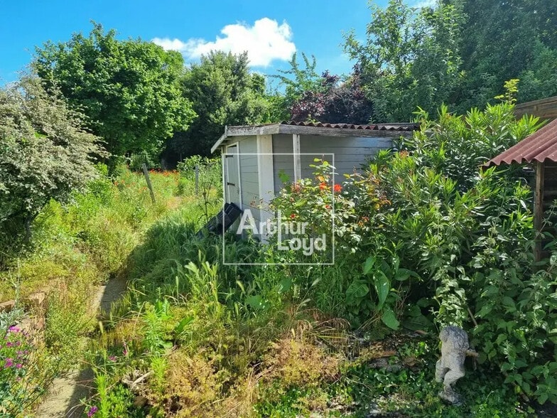 Local d'activités dans Brétigny-sur-Orge à vendre - Photo de l’immeuble – Image 3 sur 3