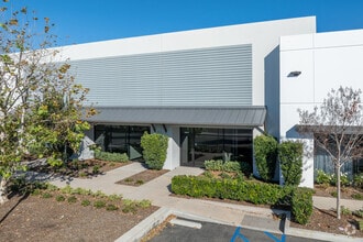 28202-28292 Airoso St, Rancho Mission Viejo, CA à louer Photo de l’immeuble– Image 1 sur 12