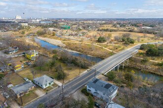 333 E Theo Ave, San Antonio, TX - Vue aérienne  vue de carte - Image1