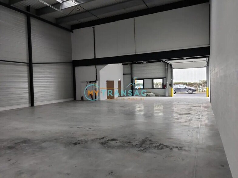 Local d’activités dans Corbeil-Essonnes à louer - Photo intérieure – Image 3 sur 13