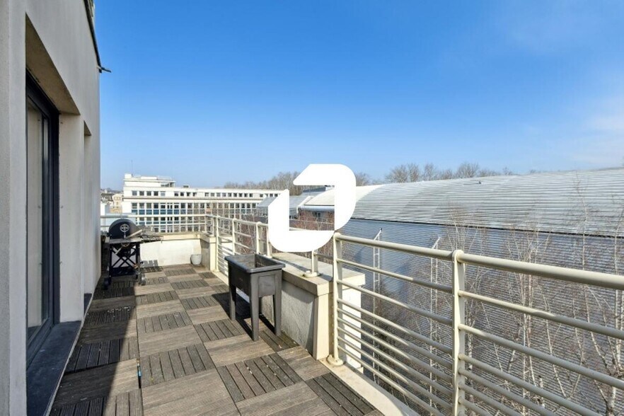 Bureau dans Saint Cloud à louer - Photo de l’immeuble – Image 3 sur 14