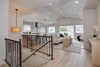 Plus de détails pour 1922 Canal St, Venice, CA - Logement à vendre