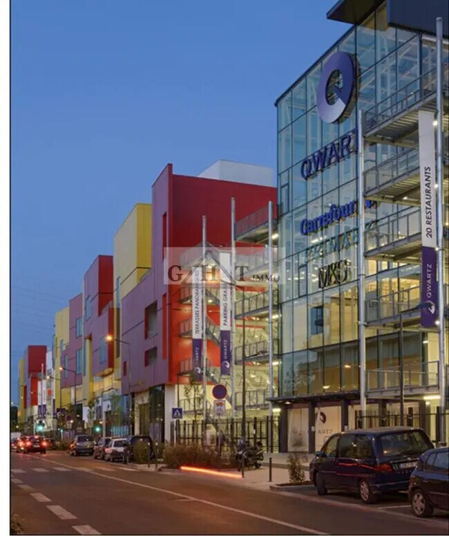 Plus de détails pour Local commercial à vendre