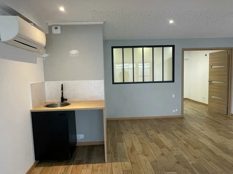 Local commercial dans Le Bouscat à vendre - Photo de l’immeuble – Image 3 sur 9