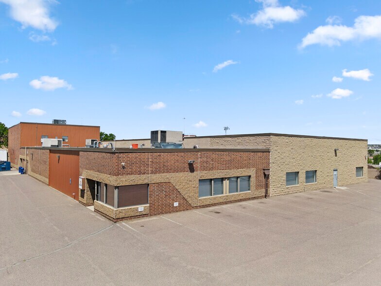 1187 E 68th Ave, Denver, CO à vendre - Photo de l’immeuble – Image 1 sur 27