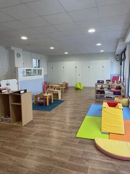 Bureau dans Paris à louer - Photo de l’immeuble – Image 2 sur 11