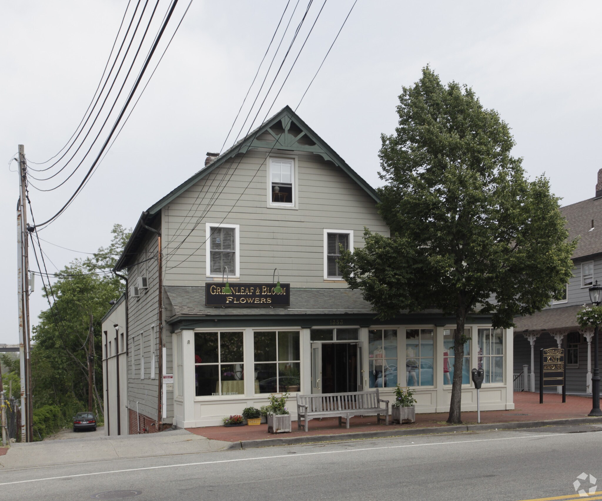 1353 Old Northern Blvd, Roslyn, NY à vendre Photo principale– Image 1 sur 9