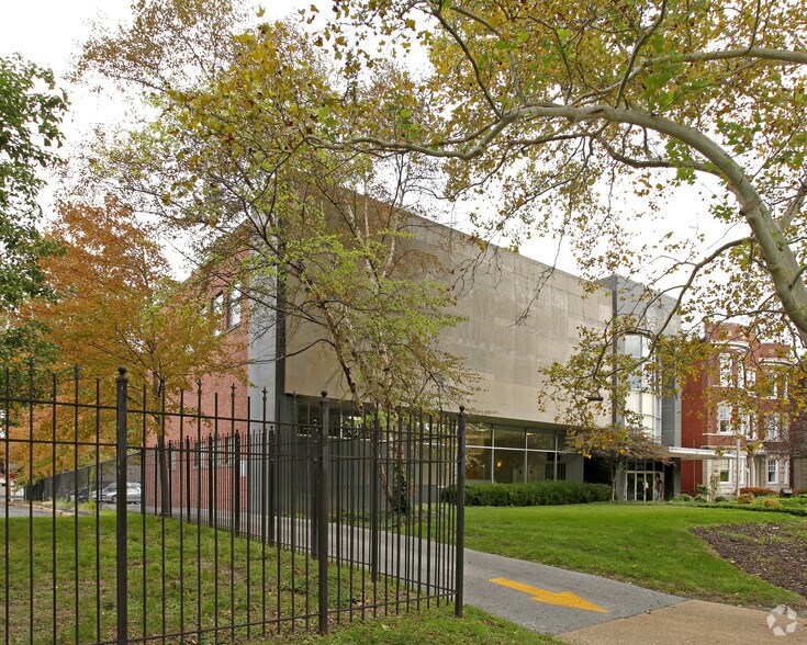 4331 Lindell Blvd, Saint Louis, MO à vendre - Photo de l’immeuble – Image 2 sur 2