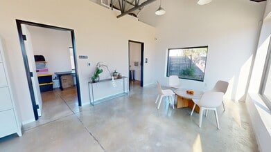 1152 Webberville Rd, Austin, TX à vendre Photo intérieure– Image 1 sur 8