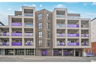 Plus de détails pour 3 Firgrove Rd, Farnborough - Local commercial à louer