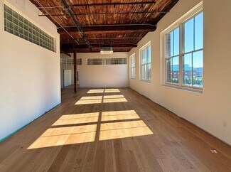 Plus de détails pour 44-01 11th St, Long Island City, NY - Bureau/Local commercial à louer