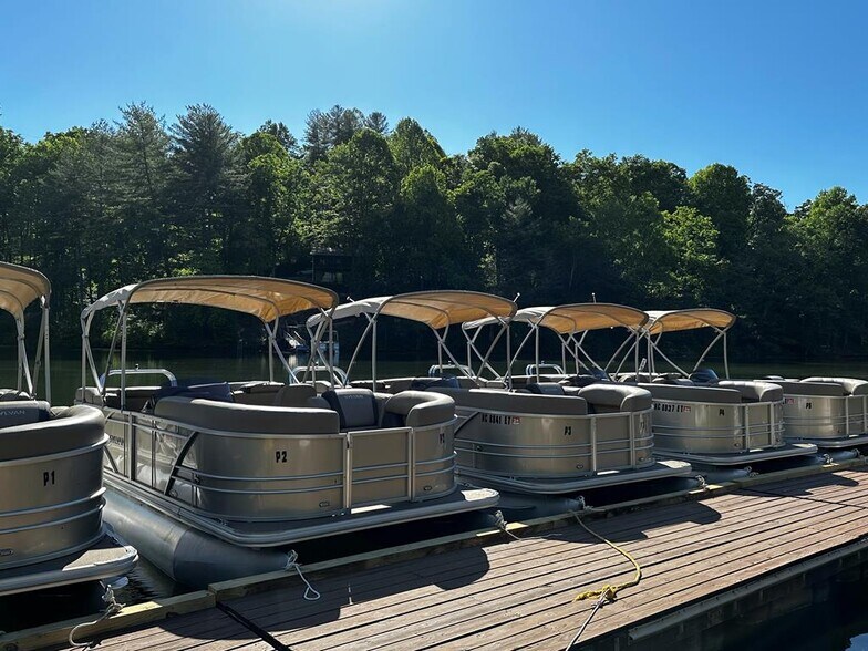 270 Deyton Camp Rd, Robbinsville, NC à vendre - Photo de l’immeuble – Image 3 sur 66
