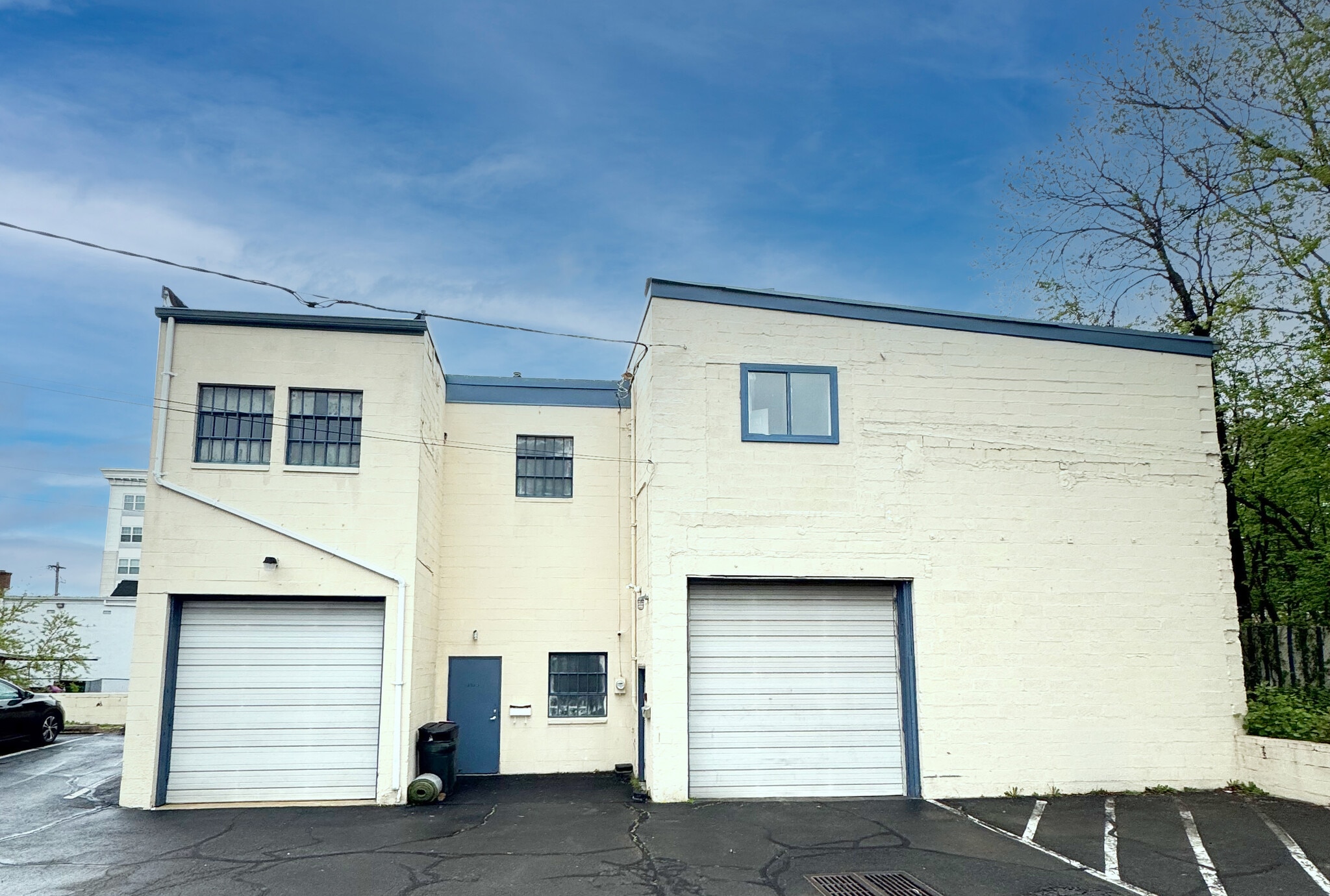 310B W Westfield Ave, Roselle Park, NJ à louer Photo de l’immeuble– Image 1 sur 6
