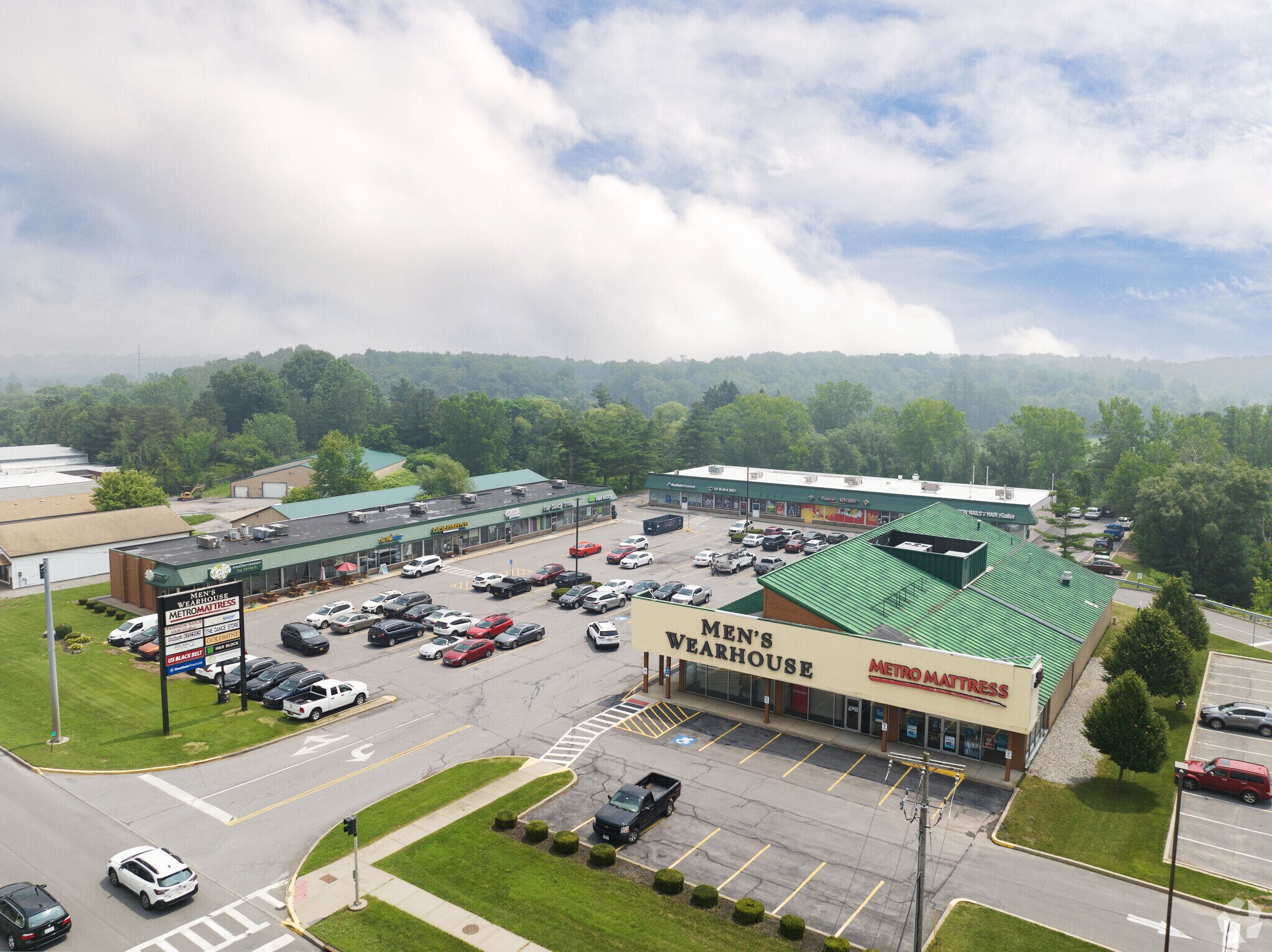 4640-4666 Commercial Dr, New Hartford, NY à louer Photo principale– Image 1 sur 24