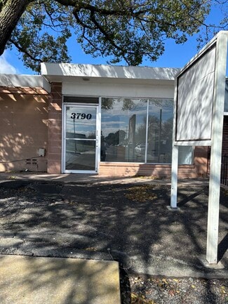 Plus de détails pour 3796-3810 Railroad Ave, Pittsburg, CA - Local commercial à louer
