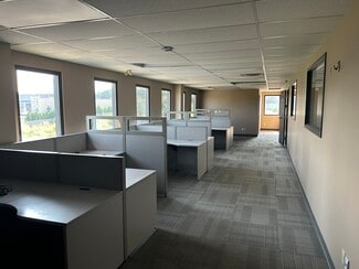 Plus de détails pour 5977 Hazeldean Rd, Ottawa, ON - Bureau à louer