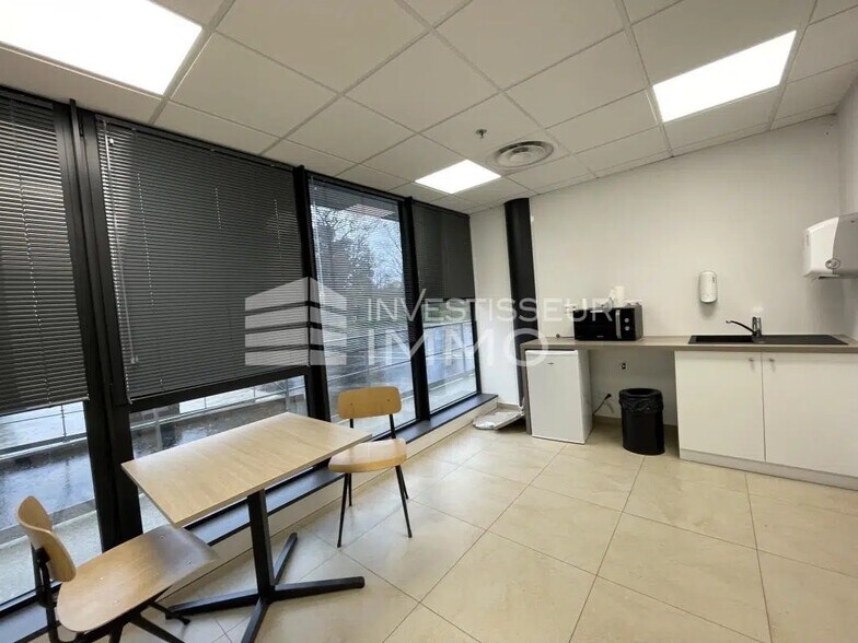 Bureau dans Montbartier à louer - Photo de l’immeuble – Image 2 sur 6