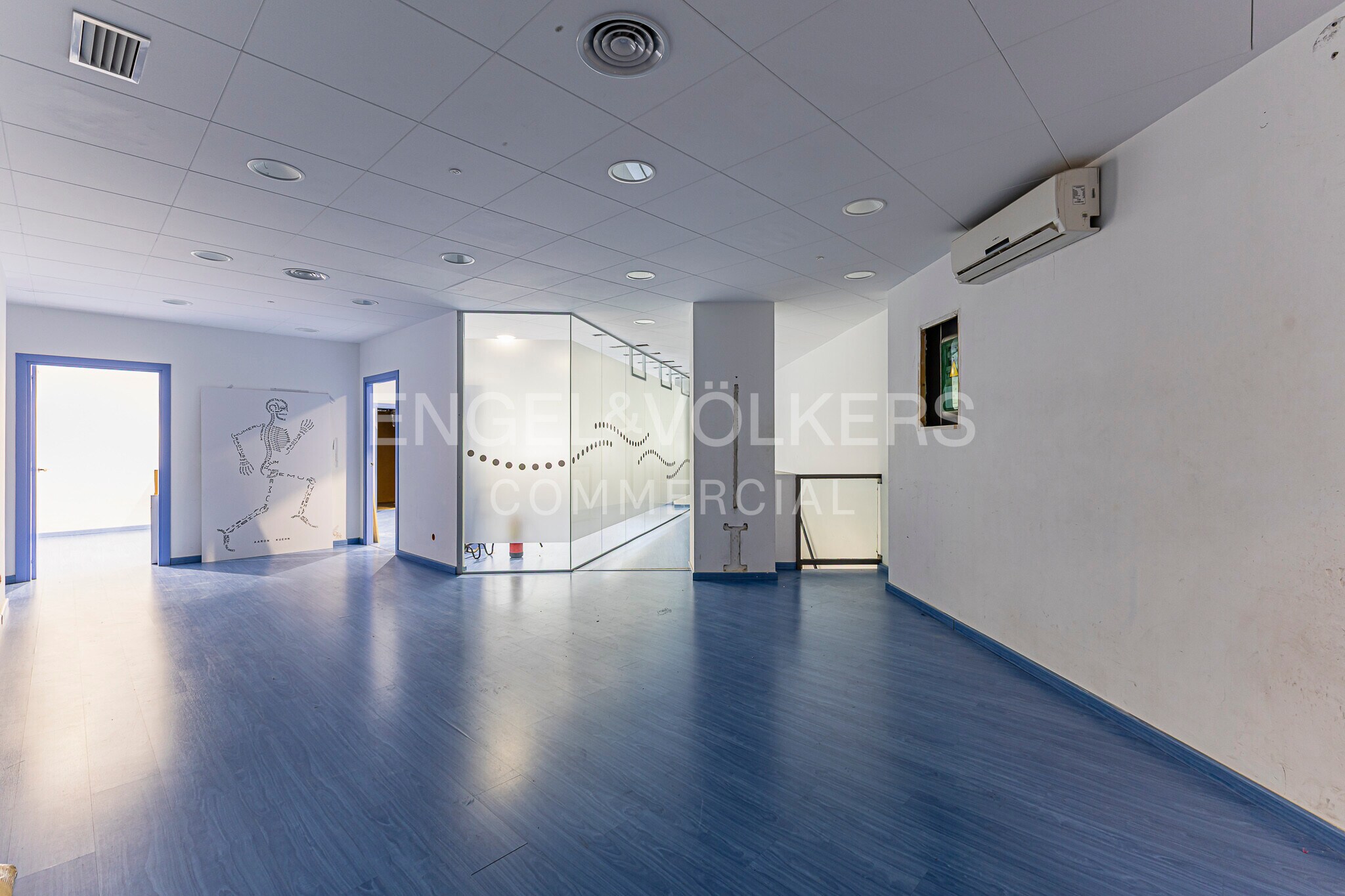 Bureaux/Local commercial dans Barcelone, Barcelona à louer Photo intérieure– Image 1 sur 2