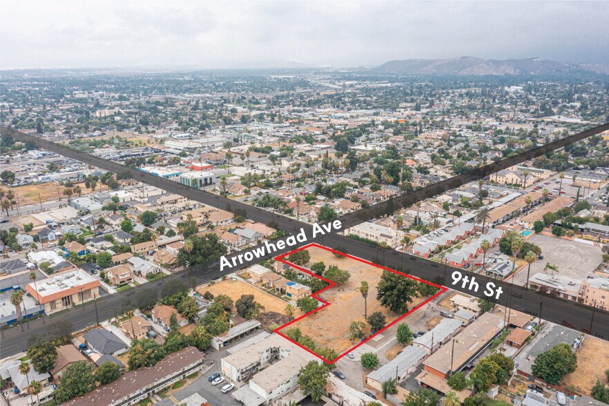 900 Arrowhead, San Bernardino, CA à vendre - Photo de l’immeuble – Image 2 sur 6