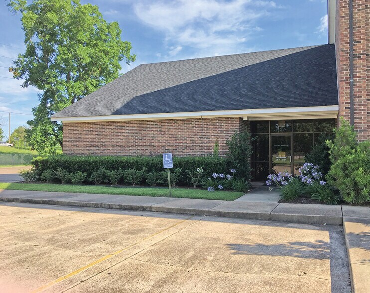 2205 E 70th St, Shreveport, LA à vendre - Photo de l’immeuble – Image 2 sur 6