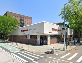 33-55 Crescent St, Long Island City, NY à louer Photo de l’immeuble– Image 1 sur 2